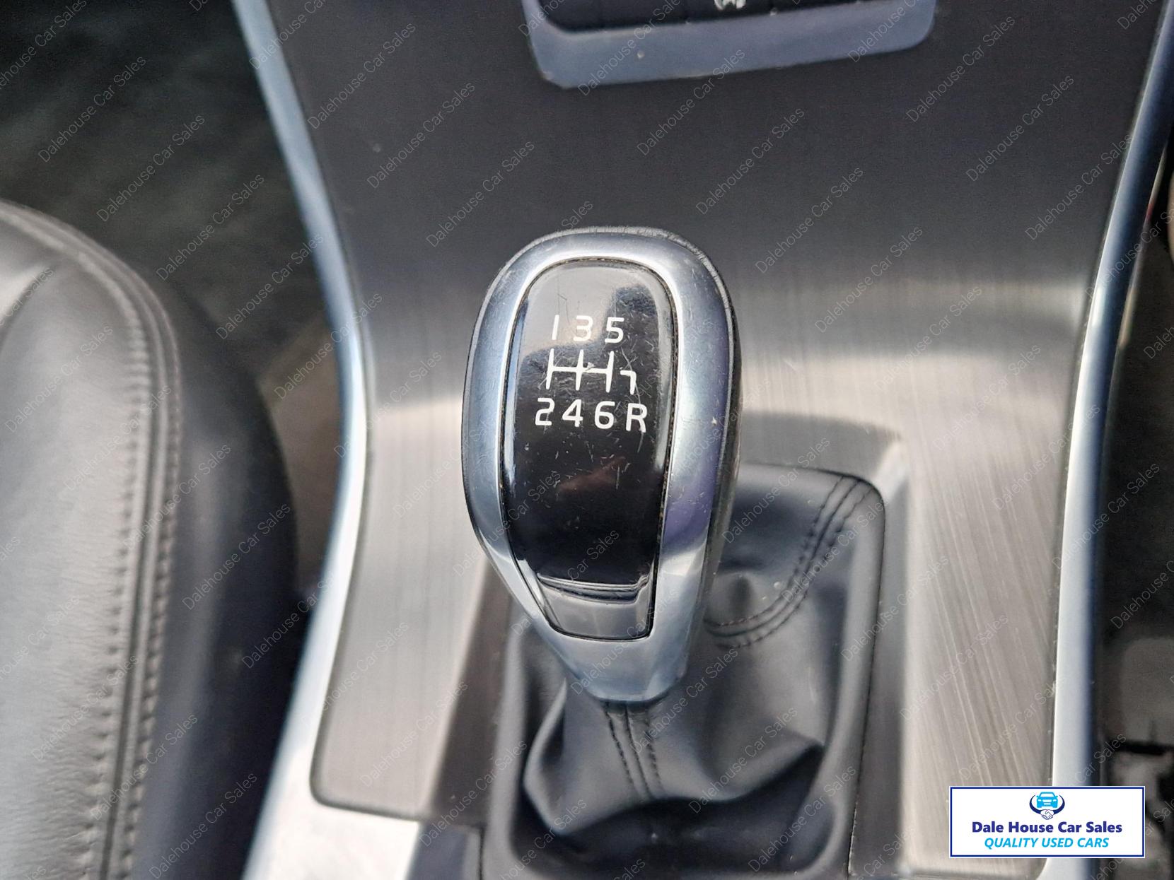 Volvo XC60 2.0 D4 SE Lux Nav SUV 5dr Diesel Manual Euro 6 (s/s) (181 ps)
