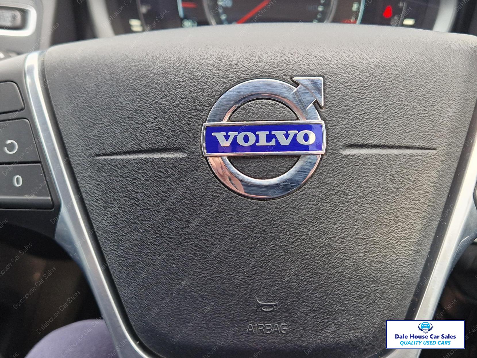 Volvo XC60 2.0 D4 SE Lux Nav SUV 5dr Diesel Manual Euro 6 (s/s) (181 ps)