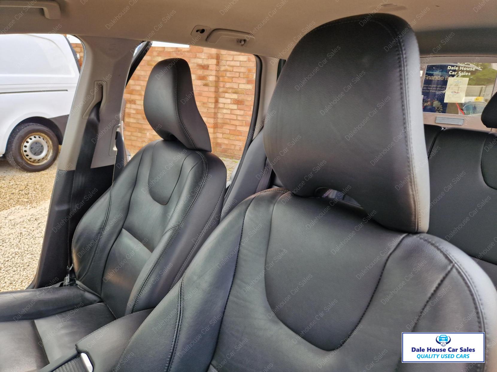 Volvo XC60 2.0 D4 SE Lux Nav SUV 5dr Diesel Manual Euro 6 (s/s) (181 ps)